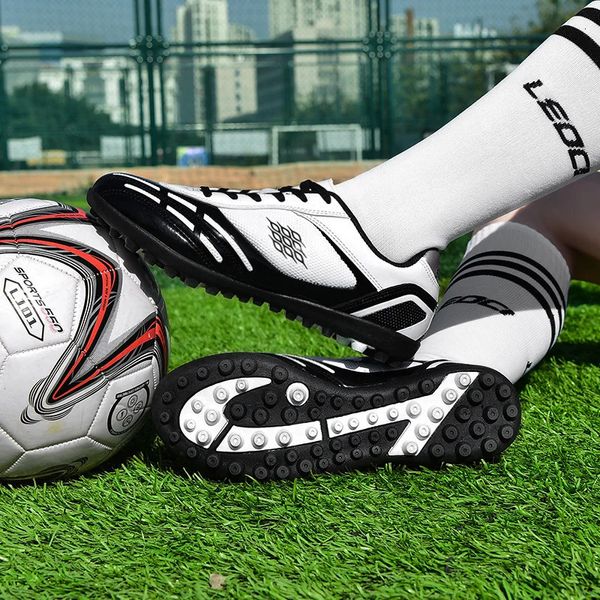 Genç spor eğitim profesyonel futbol ayakkabıları çocuk kırık tırnak rahat spor ayakkabıları yetişkin uzun tırnak spor futbol ayakkabıları 240426