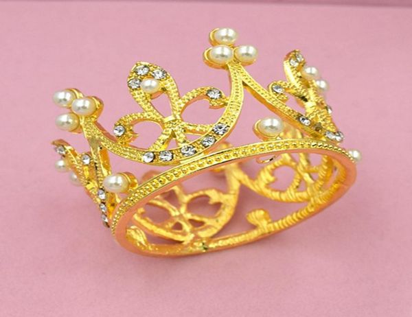 5 pezzi Bride Gold Metal Pearl Piccola Crown Crown matrimonio Full Round Crystal Princess Mini Tiara per bambini Girls Birthday J 190432763056