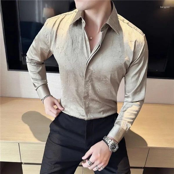 Camisas casuais masculinas Vestido de manga comprida para homens roupas 2024 de alta qualidade Design de dobras de moda gelo