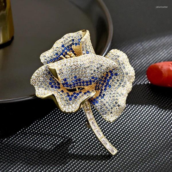 Spille pesanti di fascia alta industria pesante di lusso micro-intarsio zircone blu fiore di spille di grandi dimensioni accessori per abbigliamento per cornice