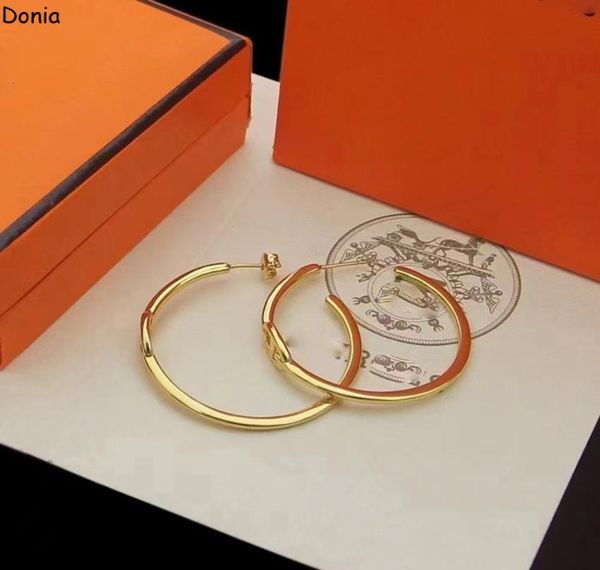 Donia Jewelry Luxury Stud Europäische und amerikanische Modebriefe Titanium Steel Threecolor Creative Designer Ohrringe Geschenk mit BO7415749