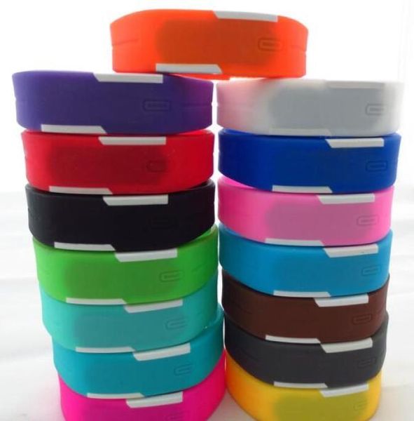 Wholesale-100pcs/Lot Mix 14 colours Sports LED Digital Display Digital Touch Sn Orologi in gomma Braccialetti silicone Orologi da polso LT0119070718