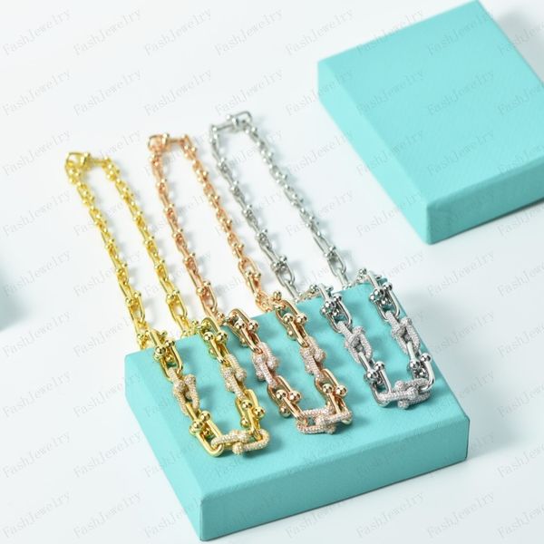 2023 Designer Collana a forma di U Bracciale in acciaio inossidabile femminile Coppia a sospensione di lusso a pendente intorno al collo Valentine's Da 324T