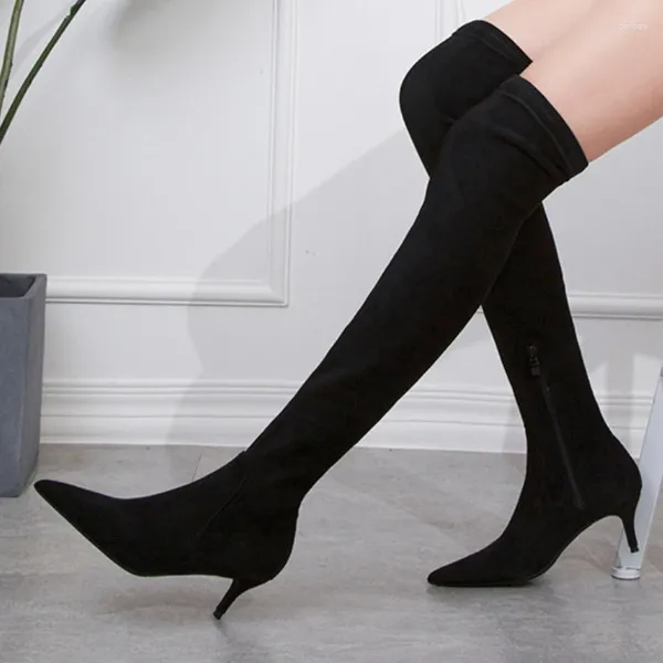 Сапоги 2024 Зимние женщины сексуальные высокие каблуки на колене черная длинная леди промежуточная женская туфли для выпускного вечера бедра