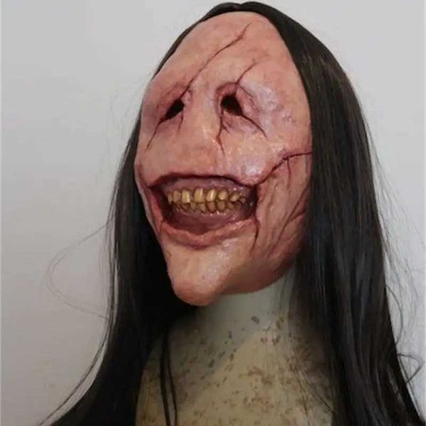 Partymasken 2022 Neues Halloween Horror Long Hair Devil Red Face Maske Zahnlose Latex Kleidung Q240508