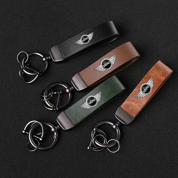 Keychains Bedanyards Couro premium 360 graus giratórios de bicicleta de bicicleta de bicicleta Mini Acessórios para carros da moda Presentes de negócios J240509