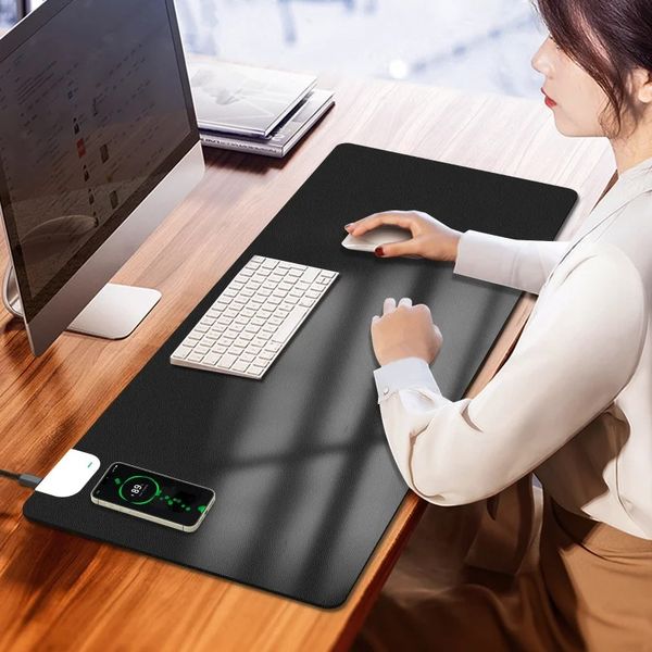 Office Mouse Pad mit QI Multiple WLAN -Ladekörper Matte Schneller drahtloser Ladestischschutz für Telefon