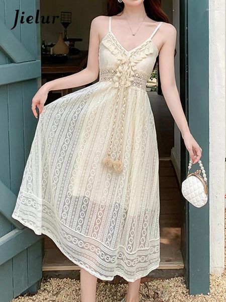 Lässige Kleider Frauen Aprikosen hohl -out Sommer Korean Retro Lady Quasten Spitzen Mode Romantic Bohemian Long