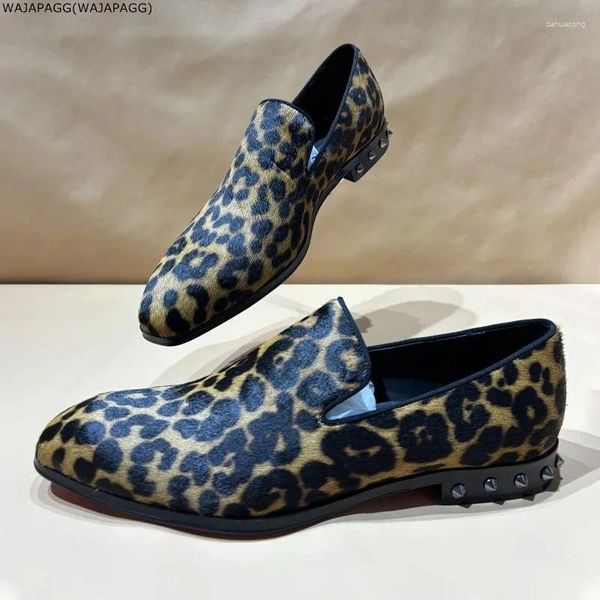 Scarpe casual sexy stampa leopardo tacco basso velluto da uomo con slittamento maschile a rivetta