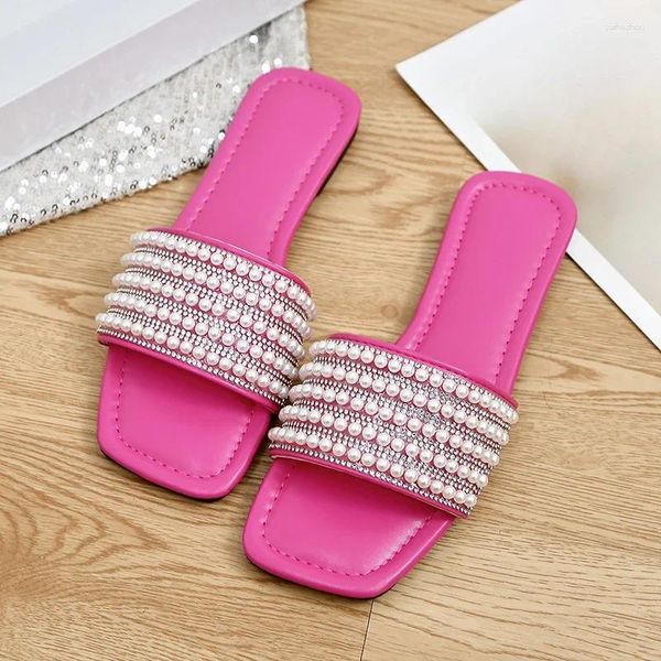 Pantofole vetrini piatti per donne 2024 corda di moda perline sandali femminili di colori caramelle da donna estiva