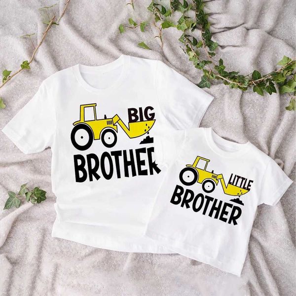 T-shirt Big Brother Brother Brother Family Match Clothes Ingegneria Truck Boys T-shirt Kids Shor Short Shirt Outfit per fratelli T240509