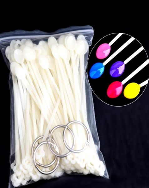 100 pezzi Colore naturale Cucchiaio di plastica a forma di pasta falsa ventola per chiodo con supporto per anelli di metallo per smalto 8886758