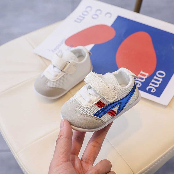 Sneakers Soled Baby Spring e Summer Shoes Shoes Mesh através de adesivos Magic White Boys Color Matching Girls H240509