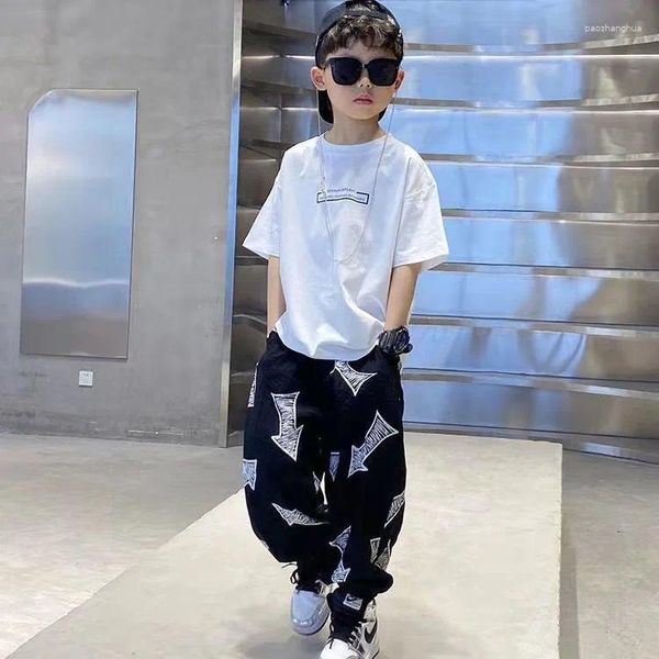 Set di abbigliamento magliette con stampa estiva e pantaloni harem a due pezzi vestiti hiphop cool streetwear per bambini in forma da ragazzo