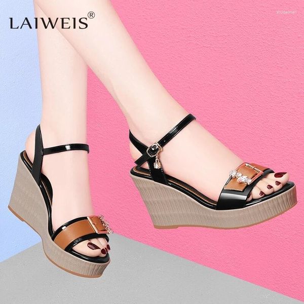 Sapatos de vestido Laiweis Luxury 8cm Black Wedge Sandals Women Wedges Heel Open Toe Beach High Platform Brand 2024