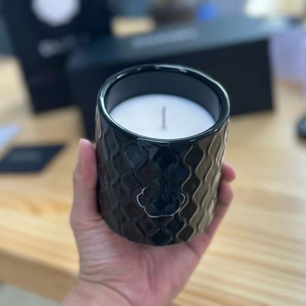 Luxo Home Fragrâncias Designer Candle perfumada com caixa de pente de caixa de aromaterapia para doação de presentes