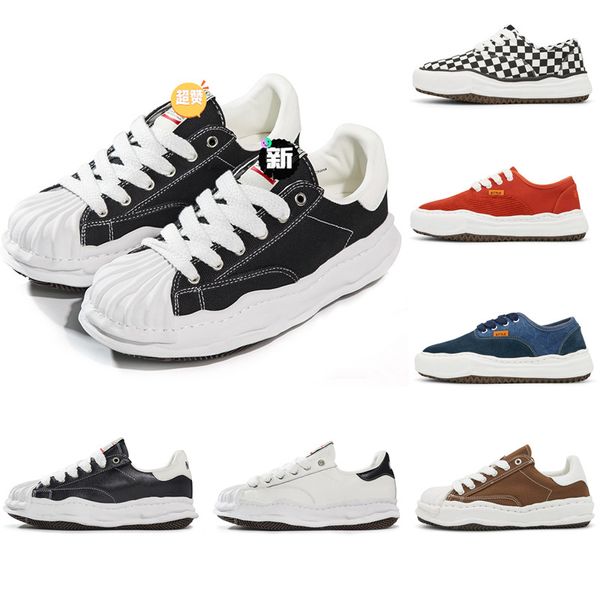 Designer Sapatos de lona Men Mulheres Sapatos casuais Marca clássica Leisure Trainings Male Board Escola tênis tênis não deslizantes de rua ao ar livre Lace Up Flats Shell Toe Couples