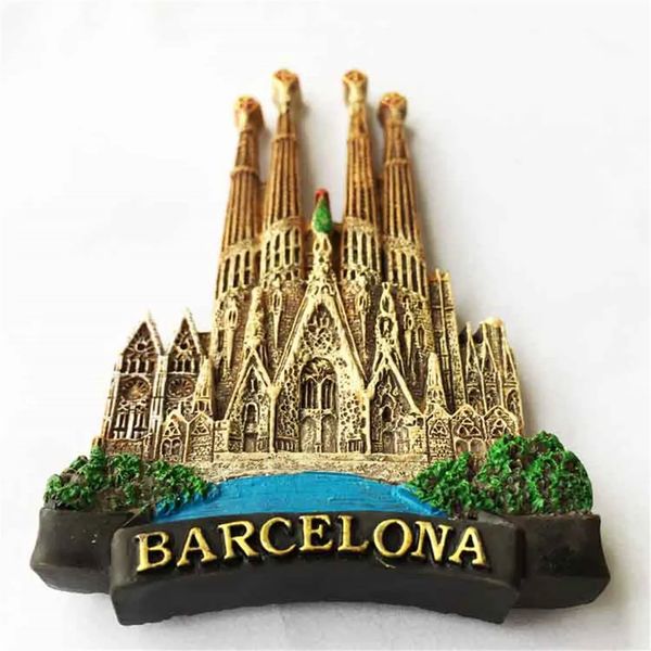 Sagrada Familia Barcelona İspanya Buzdolabı Mıknatıslar Reçine El Yapımı 3D Manyetik Buzdolabı Sticker Seyahat Hediyelik Eşyalar 240429