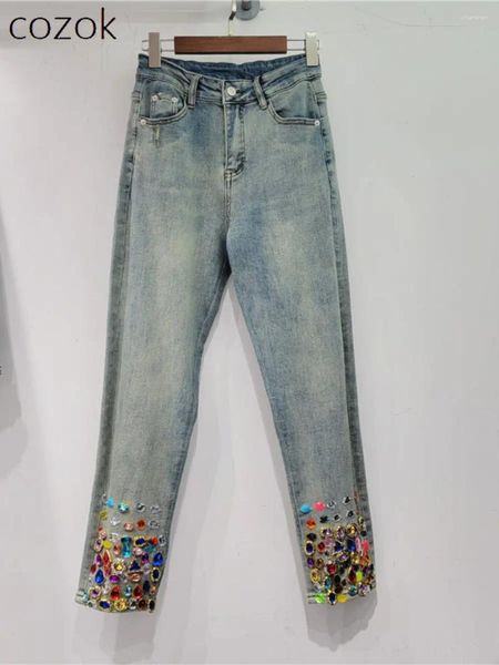 Frauen Jeans Europäische Station 2024 Frühlingsmode Strass barer Kristalle hohe Taille schlanke, gekräuselte Jeanshosen für Frauen