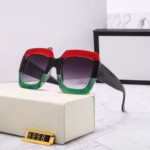 Moda Moda Retro redonda óculos de sol Rodas de luxo de designer de luxo Metal Metal Frame 5 Cor com caixa 272p
