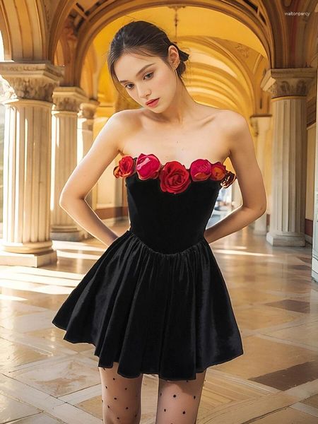 Abiti casual sexy senza maniche una linea velvet nero donna mini estate eleganti fiori tielle sottili abiti da panoramica del club di compleanno sottili.