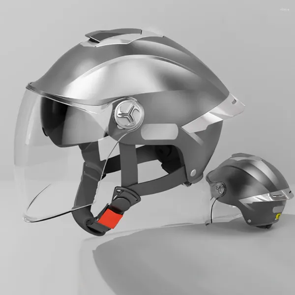 Мотоциклетные шлемы Открытый лицевой шлем с двойным козыревым солнечным щитом легкая вентиляция наполовину регулируемое мотор быстрого выпуска