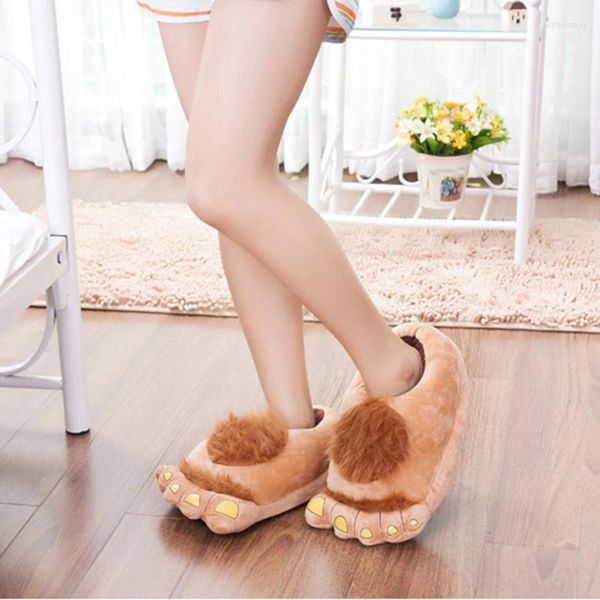 Pantofole Furry Hobbit Feet Women Shoes Funny Home Scarpe grandi signore pelose peluche corto 3-color gocce di dimensioni gratuite