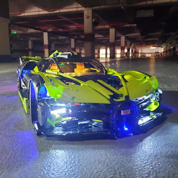 In magazzino Moc Bugatti Bolide W16 Sport Auto LED Light Technology Compatibile con 42083 edificio assemblare blocchi di mattoni giocattoli 240428