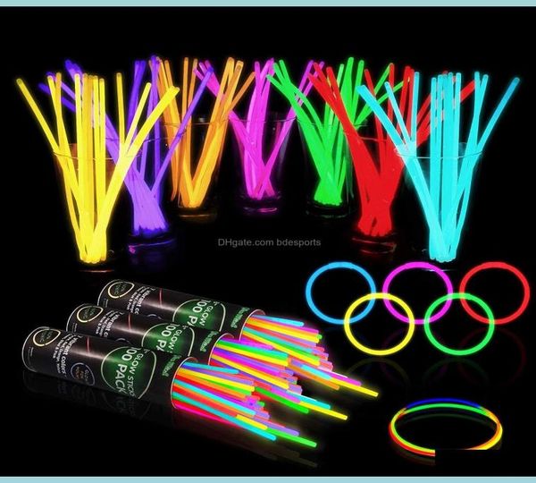 Andere Event -Party liefert festliche Hausgarten Glow Sticks Bk im Dark Fun Pack mit 8 Glühstäben und Steckern für Bracelet2418976