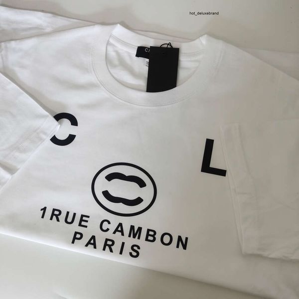 Italien Designerversion Luxusmarken T Shirt Cotton Europa Sportschuhe Druckgrafik Applique Männer Womaner zwei C schwarze weiße Kanalstil Kleidung Tee G5M9