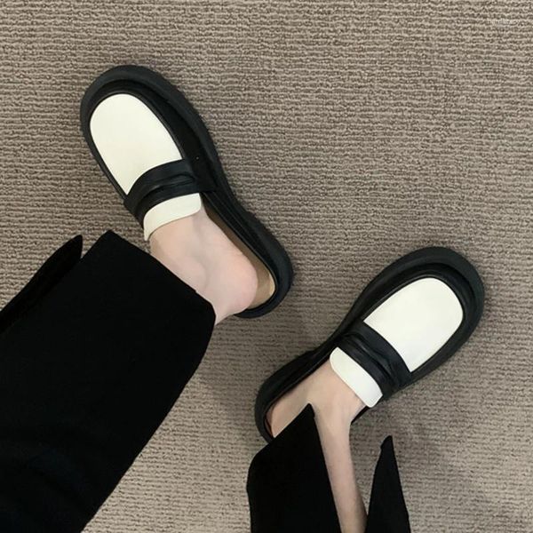 Pantofole 2024 Brand Women Sandals Shoes Shoe Fashion Flats Slides Designer Walking Mules Muli Zapatos Mujer