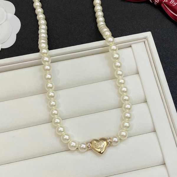 Brincos de pulse de colar de designer de luxo pingentes de pérolas 18k Colar de colar de ouro 18k Charme de festas de casamento feminino Jóias de festas