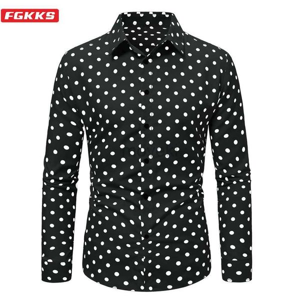 Camicie da uomo Abito FGKKS 2023 Nuova marca Mens Shirt a pois camicie in cotone a maniche lunghe Maschi Slip Slim Fit Business Floral Dress Floral Man Shirt D240427