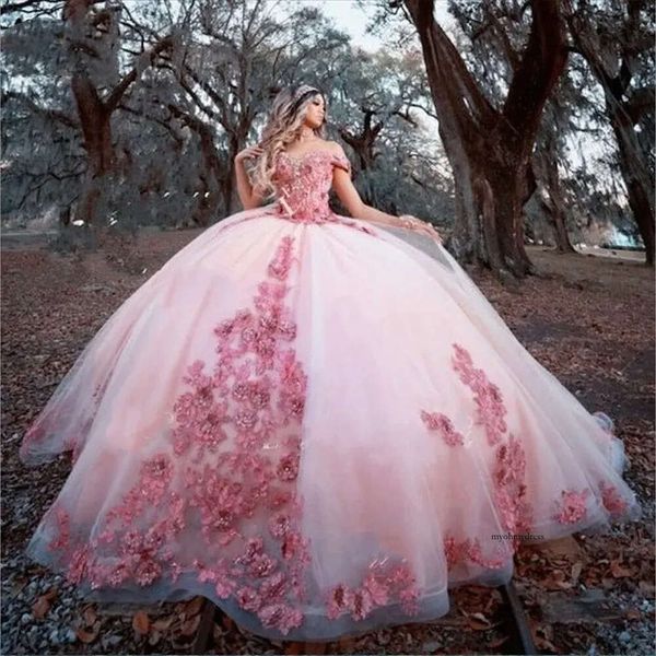 Pembe Quinceanera Elbiseler 3D Çiçek Dantel Aplik Boncuklu Korse Omuzdan Geri Gelenek Yapım 16 Prenses Doğum Günü Partisi Balo Gown Vestidos 0509