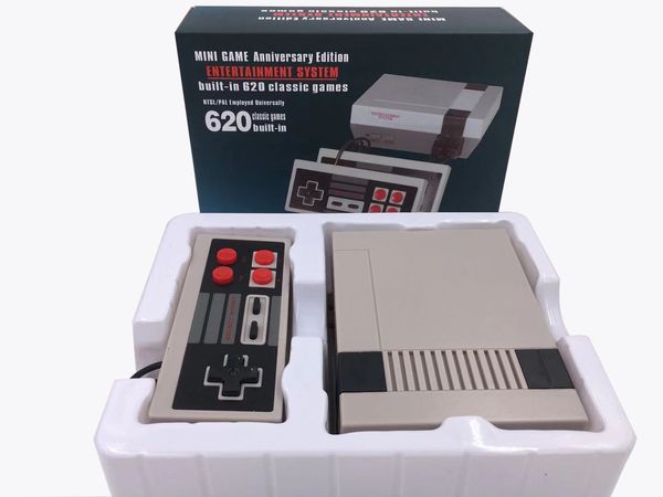 Game Console Mini TV può archiviare 620 500 video portatile per le console dei giochi NES con scatole di vendita al dettaglio DHL Four Keys American Regole