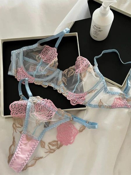 BHs setzt französischen romantischen BH und Slip Set Dreieck Stahlring Spitze sexy transparente Bralette große Brustunterwäsche Se