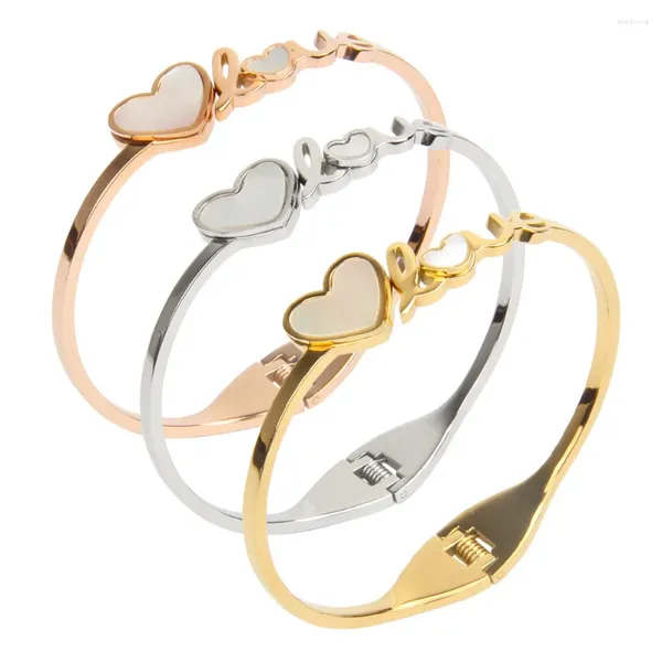 Armreifen Titanium Stahl modische und minimalistische Frauen herzförmige Liebe eingelegtes Muschel Spring Armband