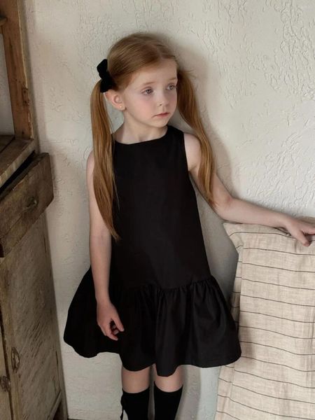 Abiti da ragazza 2024 Summer Korean's Children's Wear Black Sleeveless Fish Cotail Dress for Girls Back Tie Bow