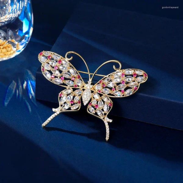 Spettastra Shining Cubic Zirconia Butterfly Bouttonere Gioielli per donne Design Design Dichiarazione di moda Studio Corsage Pins