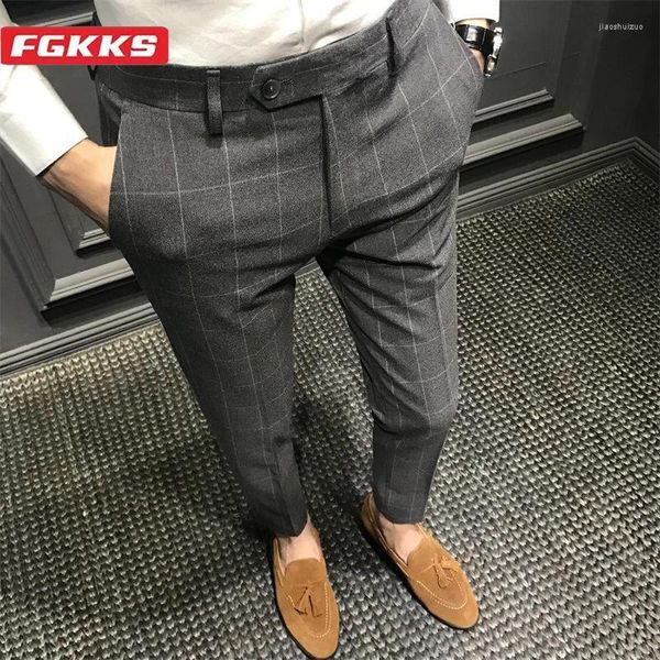 Calças masculinas FGKKs 2024 Casual para homens Plaid Slim Fit Business Suit de design de alta qualidade de venda de moda