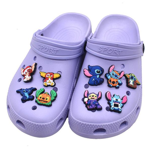 Anime Charms Blue Elf por atacado Memórias de infância Funny Gift Cartoon Charms Acessórios para sapatos PVC Decoração de fivela de borracha macia Charms