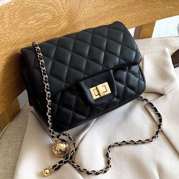 Bolsa de ombro Bola de ouro pequeno Xiangfeng Lingge Chain Bag 2024 Trend Women's Let Red Mesmo inclinado sobre gordura quadrada