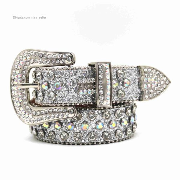 2022 Designergürtel BB Simon Belt Diamond Nagelperle Eingelegte Waffe Farbe Bright Taille Seal Persönlichkeit Street Fashion Net rot Stil 2929