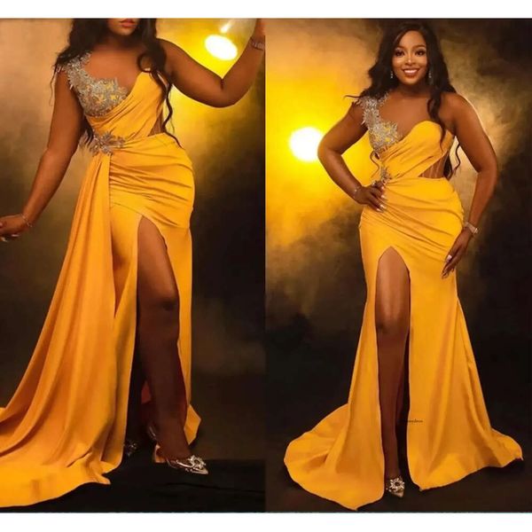 Güney Afrika artı boyutu kadınlar elbiseler sarı saten payetler aplike dantel resmi gece önlükleri seksi uyluk bölünmüş peplum uzun deniz kızı partisi balo elbisesi 0509