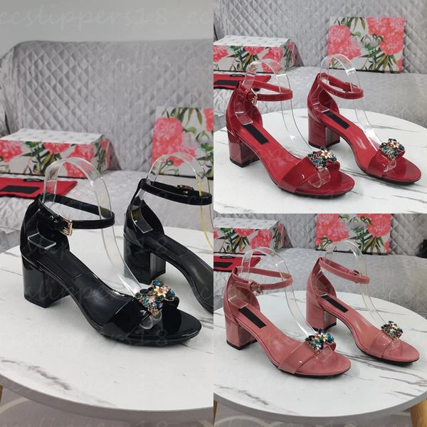 Sandali classici per tomaie da donna Chroma Diamond Fibbia tacchi decorativi decorativi grossi scarpe da design di lusso di lusso in pelle con tacchi a punta in pelle con scatola di grandi dimensioni 34-43