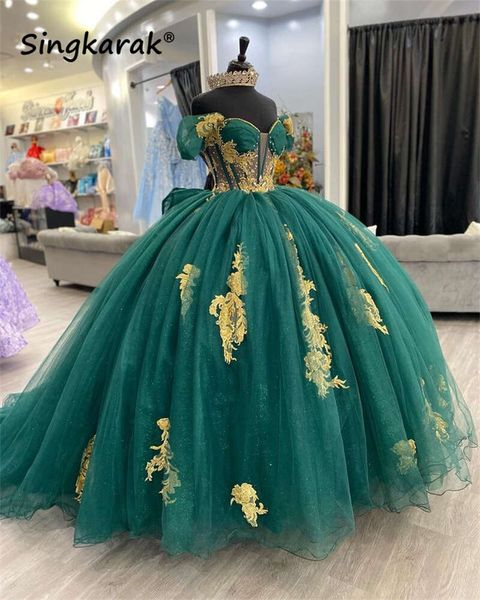 Novo vestido verde da princesa quinceanera com arco de renda dourada de renda de renda