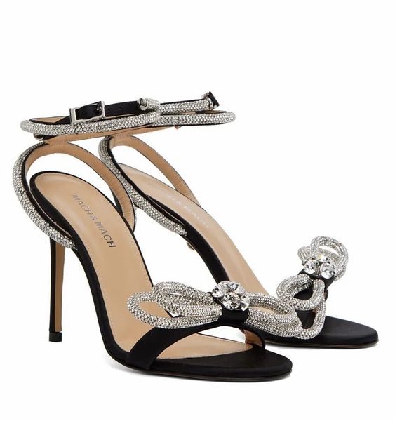 Mulheres de luxo sandálias de arco duplo Sapatos mulheres Cristal Strapche Party Wedding Heels High Lady Comfort Walking Itália Footwear