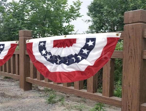 Flag di ventole a semicerchio a pieghe americane American Star and Stripes Grommets Banner Decorazione all'aperto Flag del giardino americano 90*45 cm DA6422051024