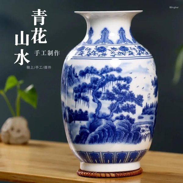 Vasos Pintura azul Casa em casa porcelana de porcelana Cerâmica TV de Flores de Flor e Jingdezhen Modern Jingdezhen Ornamento de paisagem chinesa