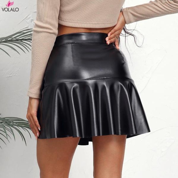 Shorts femminile gonne in pelle nera bottoni da donna bottoni asimmetrici Mini sexy sexy Mujer Office Ladies Bottom Pantalon Capris 2024